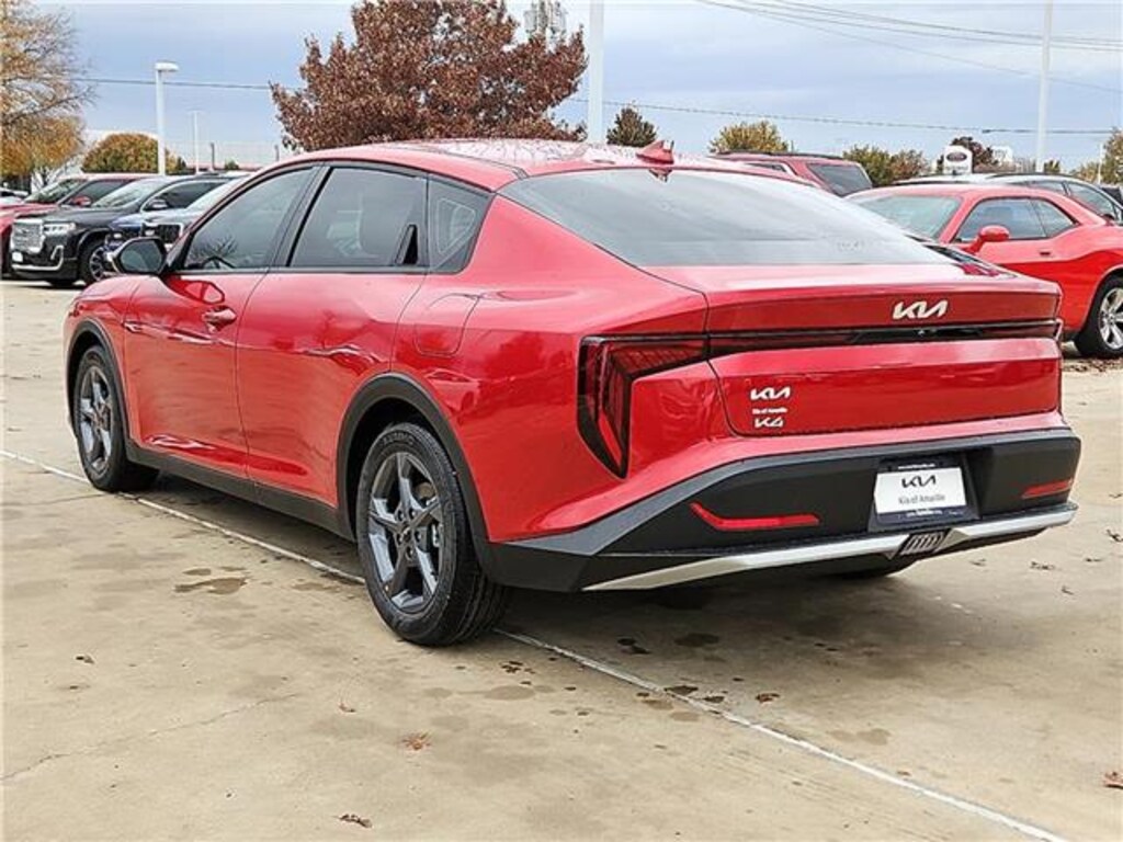 New 2025 KIA K4 LXS (IVT) Sedan