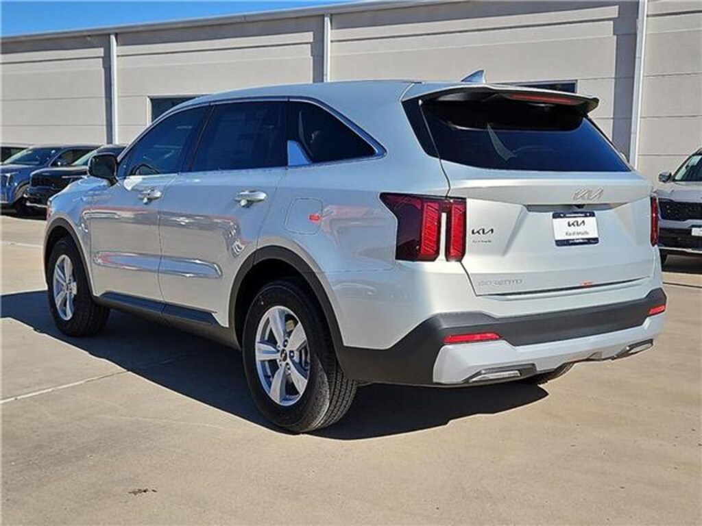 New 2026 KIA Sorento LX Front-Wheel Drive