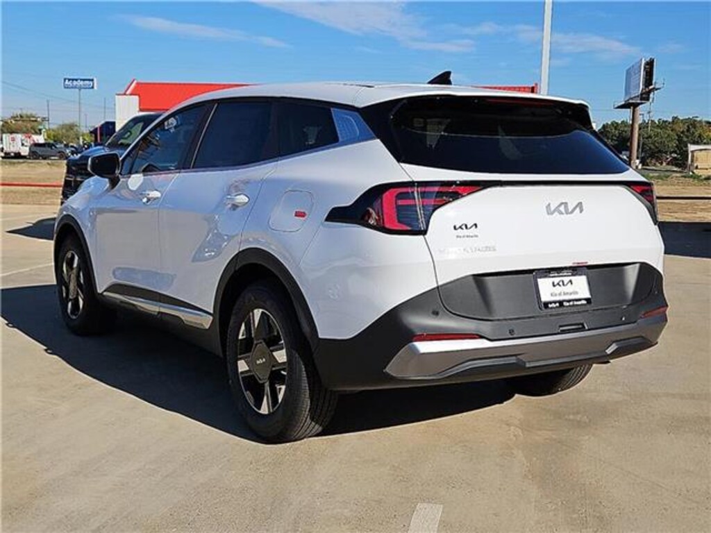 New 2026 KIA Sportage LX Front-Wheel Drive