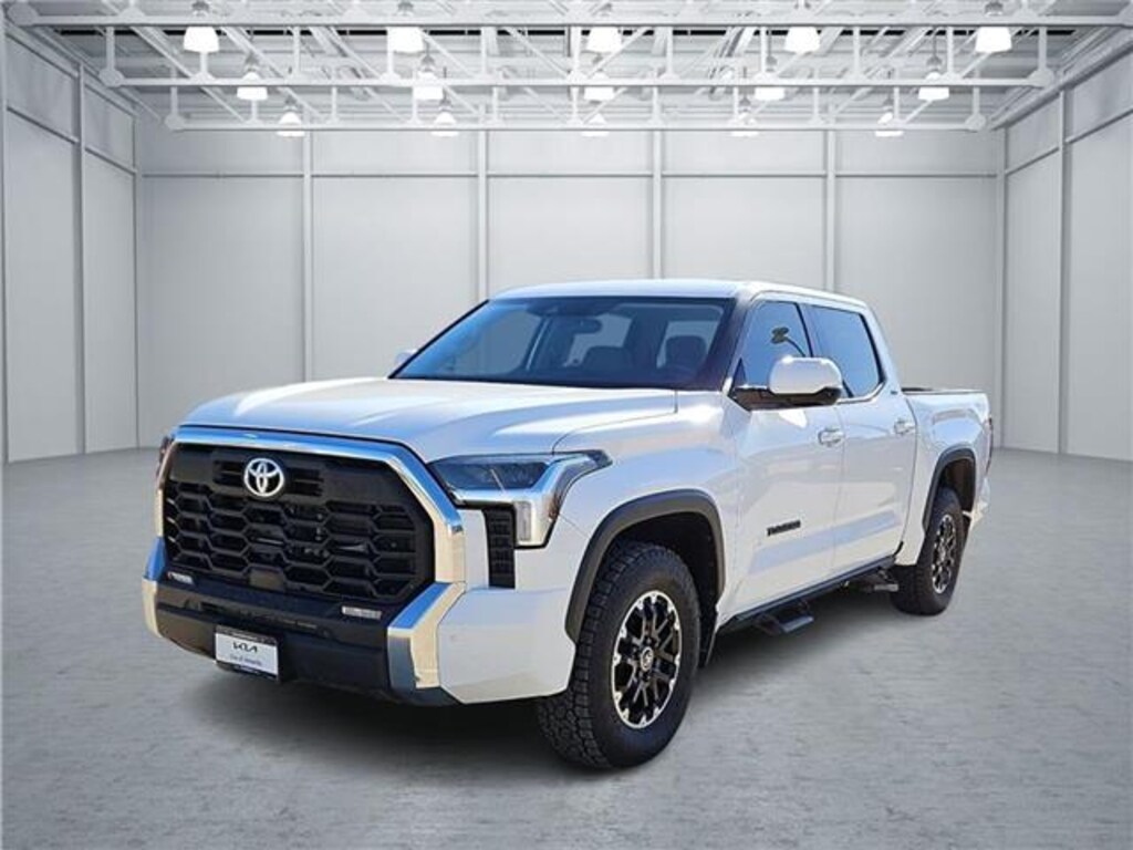 Used 2024 Toyota Tundra SR5 (A10) 4x4 CrewMax 5.5 ft. box 145.7 in. WB