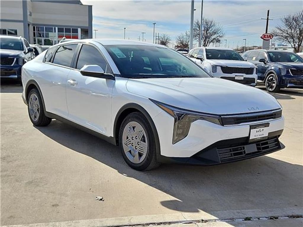 Certified 2025 KIA K4 LX (IVT) Sedan