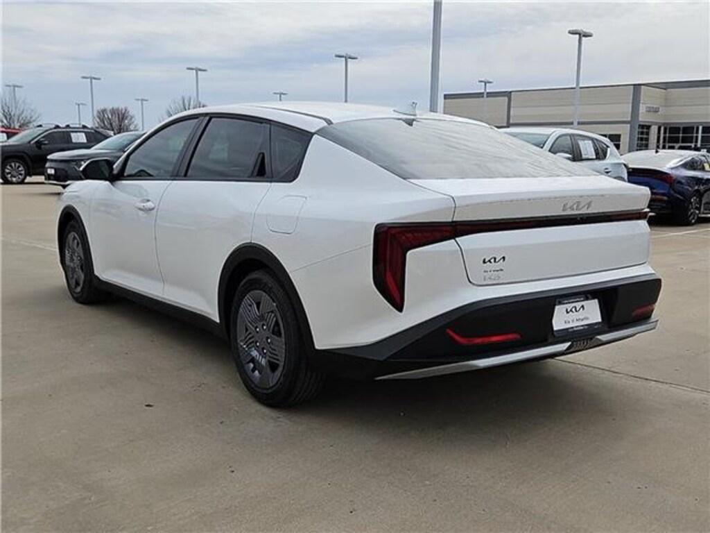 New 2026 KIA K4 LX