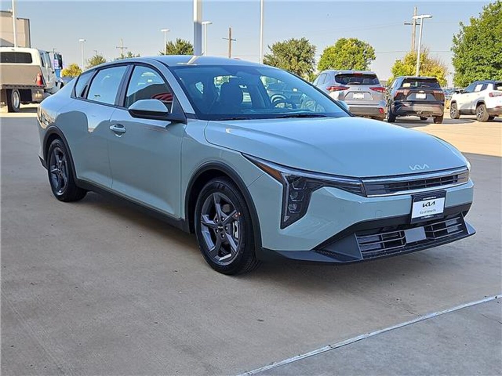 New 2026 KIA K4 LXS (IVT) Sedan