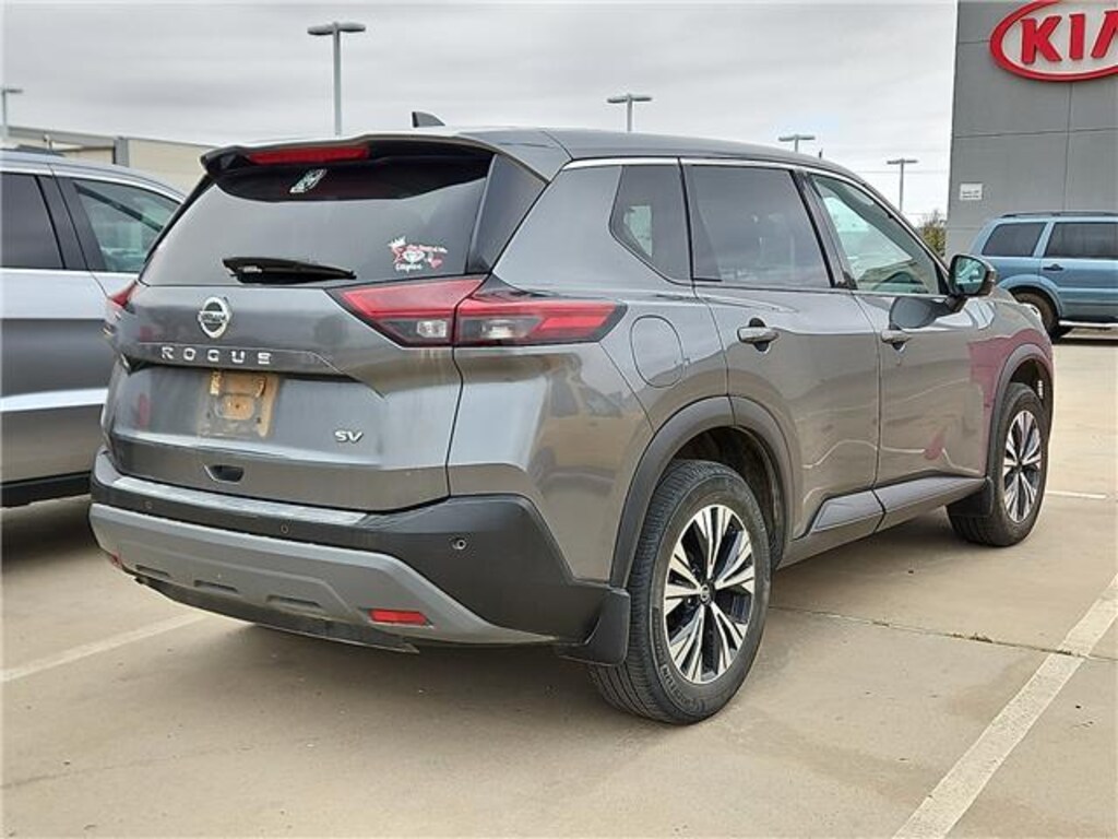 Used 2021 Nissan Rogue SV