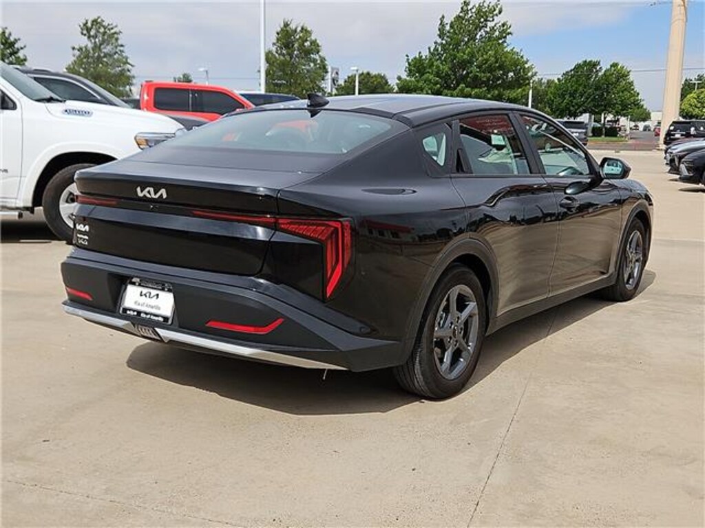 Used 2025 KIA K4 LXS (IVT) Sedan