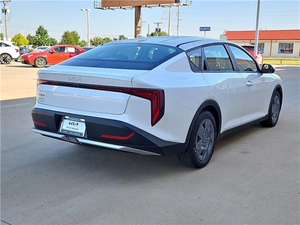 New 2026 KIA K4 LX