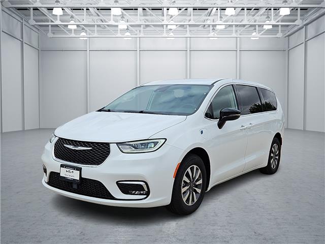 2024 Chrysler Pacifica Hybrid Van 