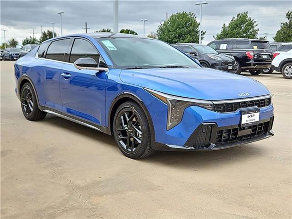 New 2025 KIA K4 GT-Line Turbo Sedan