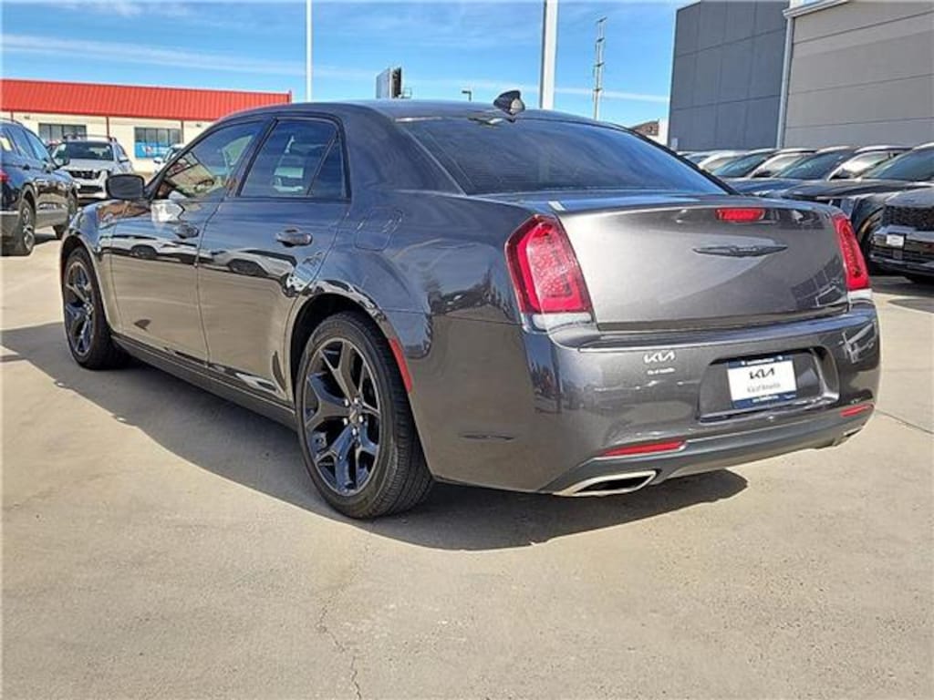 Used 2022 Chrysler 300 Touring Rear-Wheel Drive Sedan