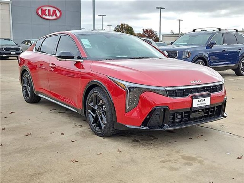 New 2025 KIA K4 GT-Line Turbo Sedan