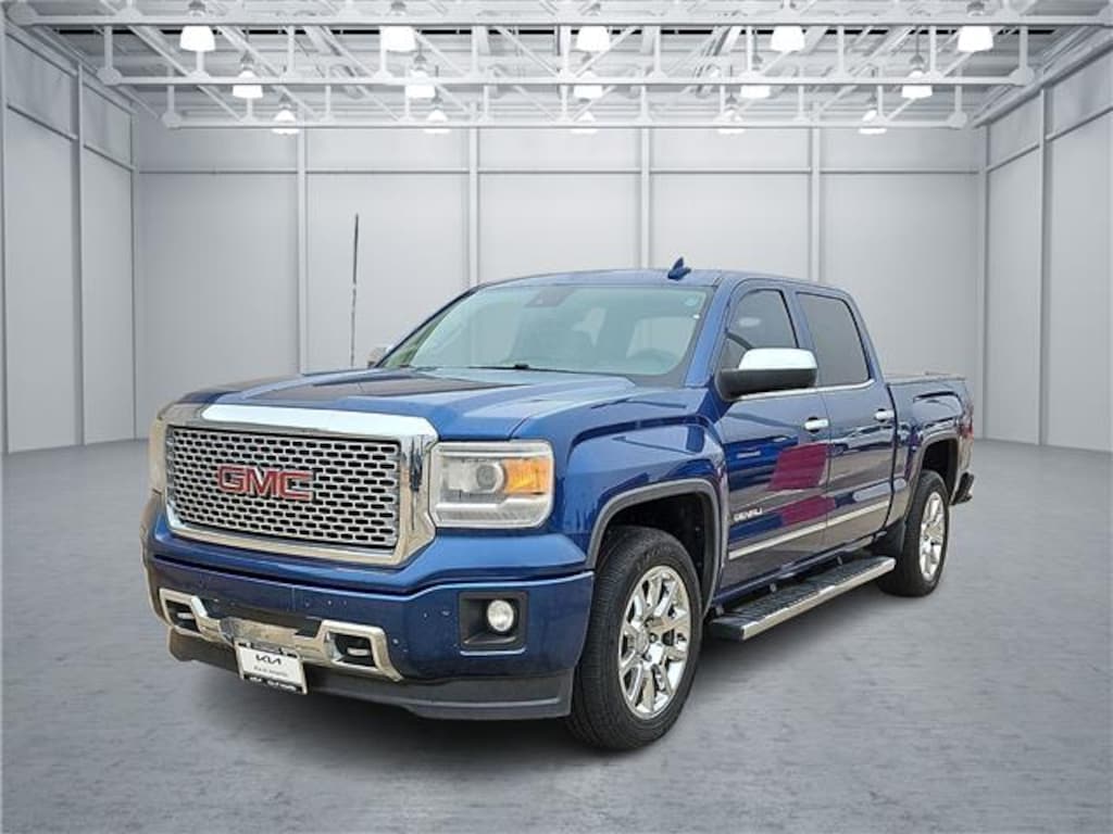 Used 2015 GMC Sierra 1500 Denali 4x4 Crew Cab 5.75 ft. box 143.5 in. WB