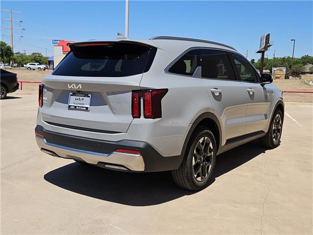Used 2025 KIA Sorento S Front-Wheel Drive