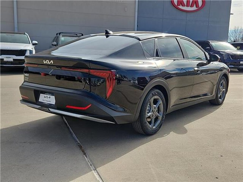 New 2026 KIA K4 LX
