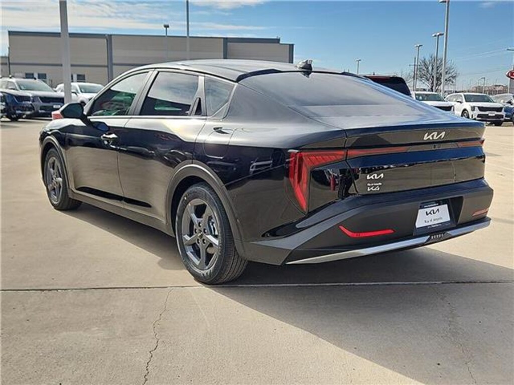 New 2026 KIA K4 LX