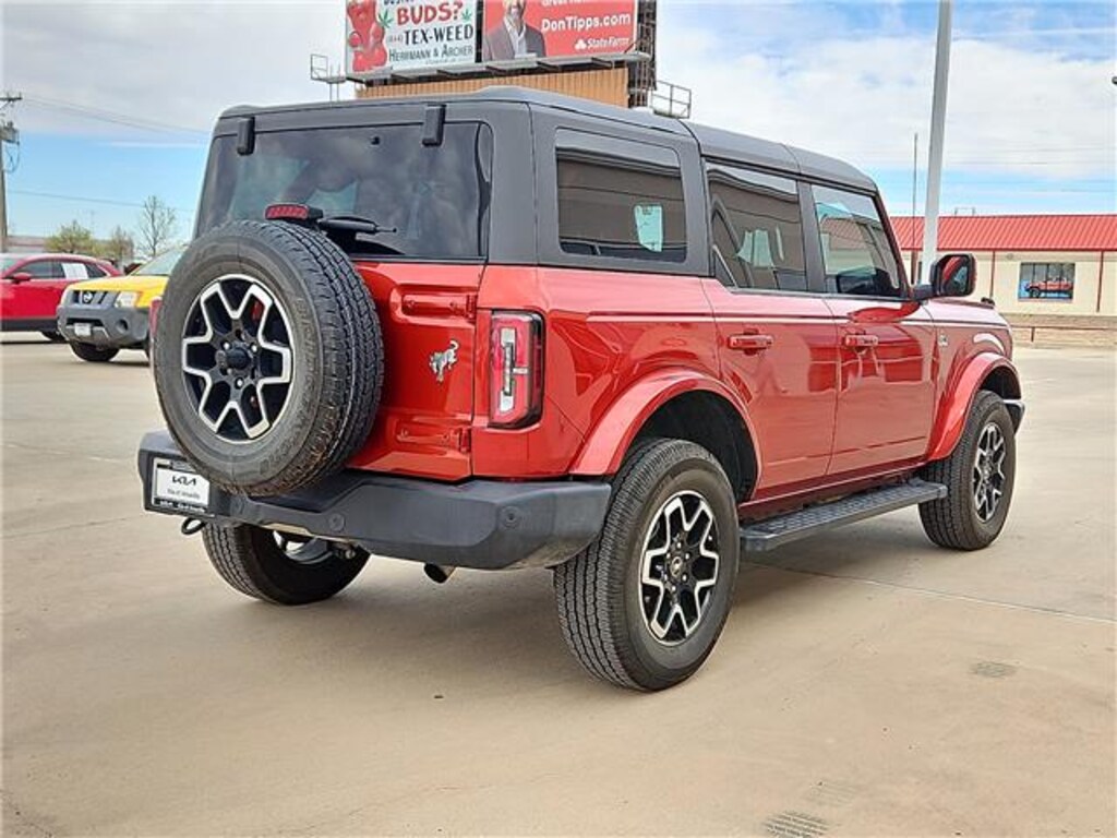 Used 2023 Ford Bronco Outer Banks 4x4