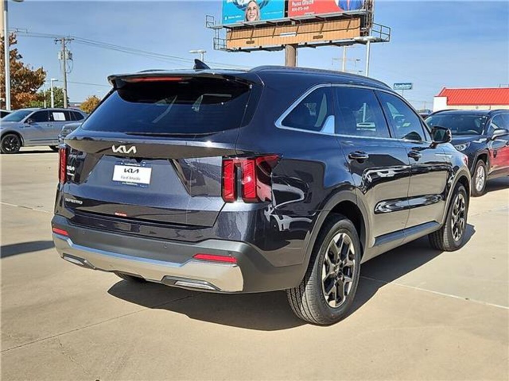 New 2026 KIA Sorento S Front-Wheel Drive