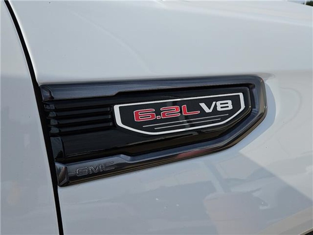 Used 2022 GMC Sierra 1500 AT4 4x4 Crew Cab 5.75 ft. box 147.4 in. WB