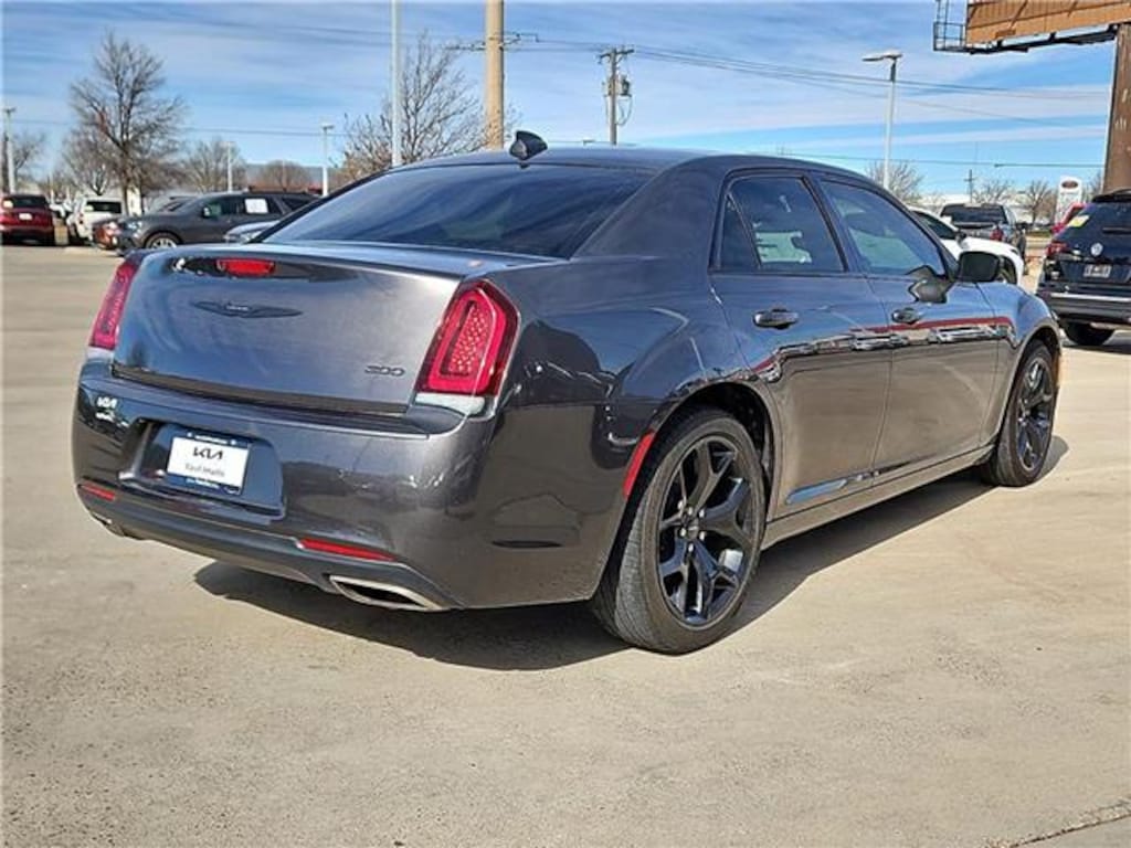 Used 2022 Chrysler 300 Touring Rear-Wheel Drive Sedan