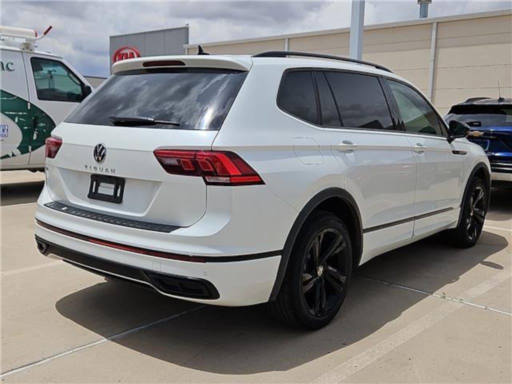Used 2024 Volkswagen Tiguan 2.0T SE R-Line Black Front-Wheel Drive