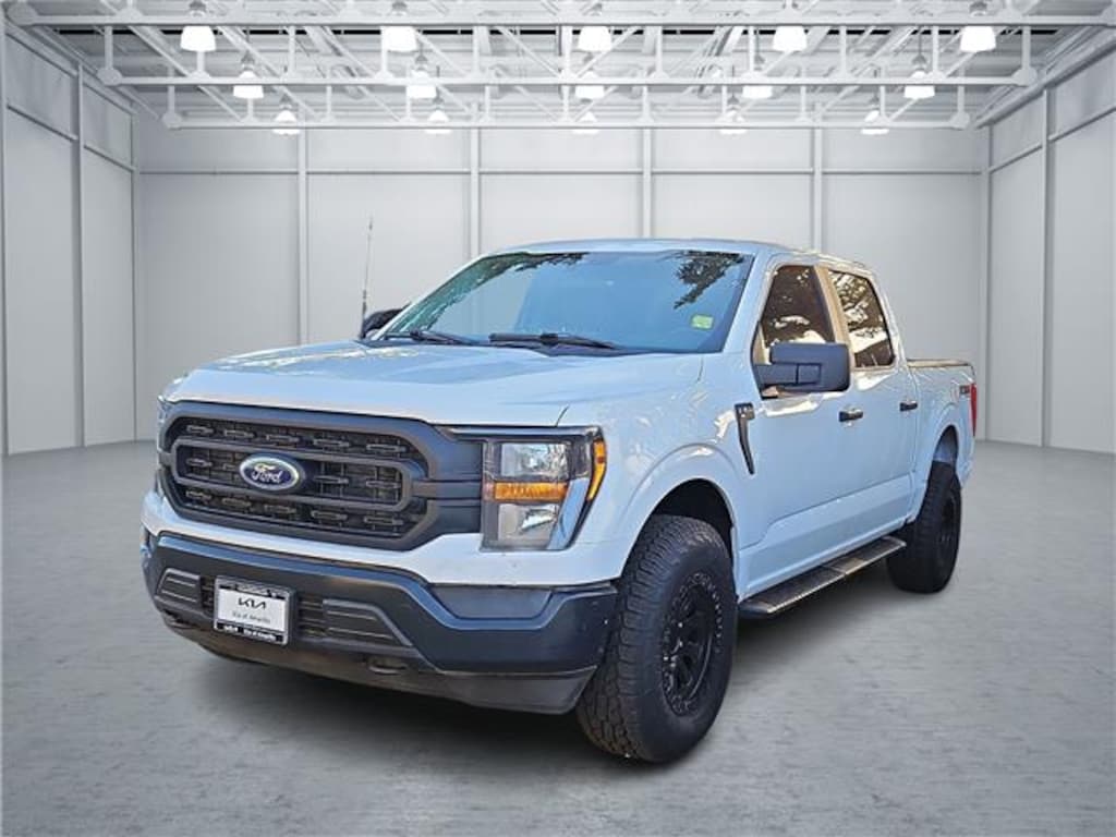 Used 2023 Ford F-150 XL 4x4 SuperCrew Cab 5.5 ft. box 145 in. WB