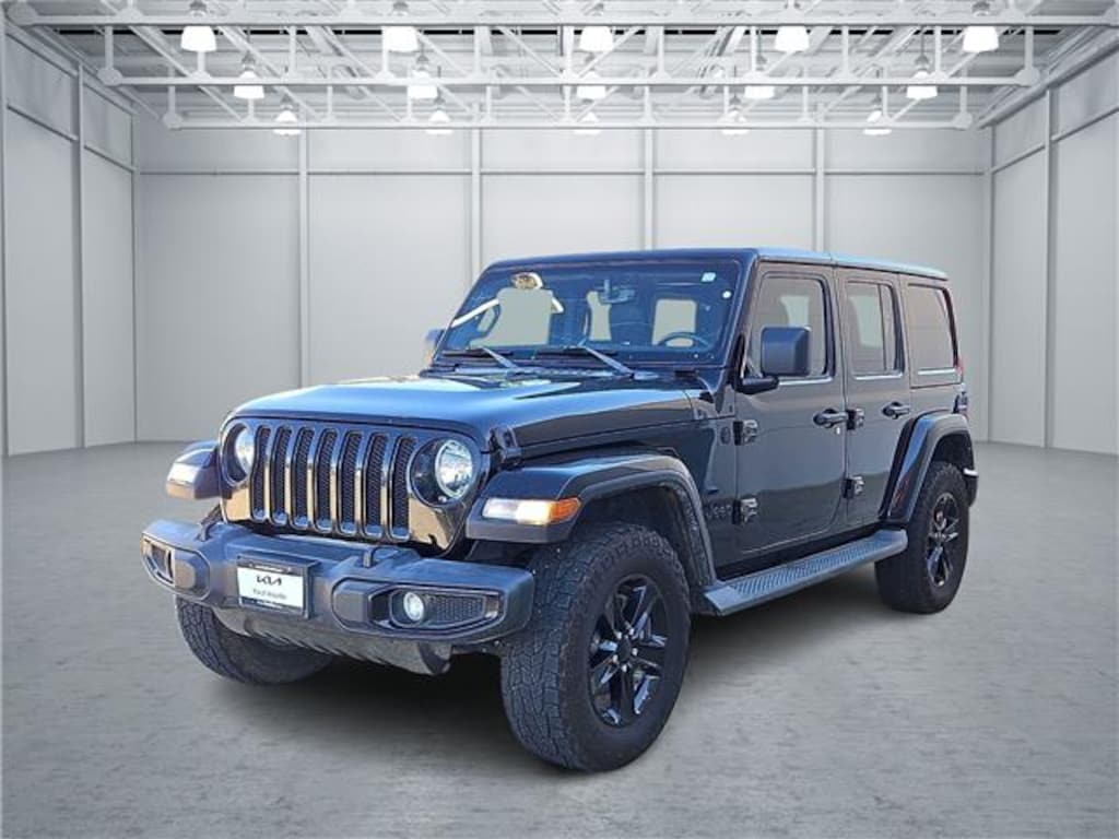 Used 2021 Jeep Wrangler Unlimited Sahara Altitude 4x4