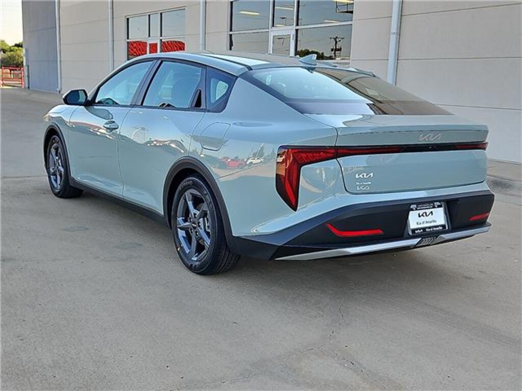 New 2026 KIA K4 LXS (IVT) Sedan