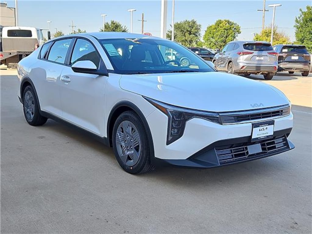 New 2026 KIA K4 LX