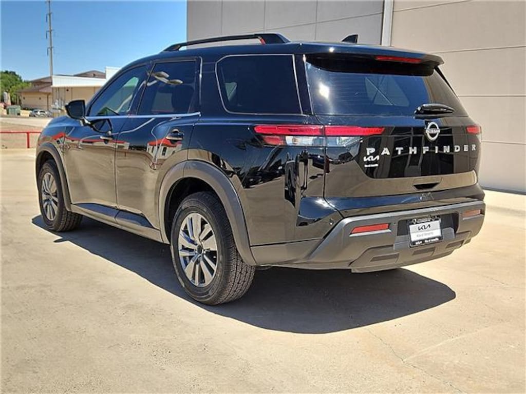 Used 2025 Nissan Pathfinder SV Front-Wheel Drive