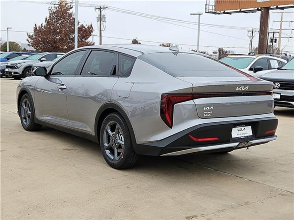 New 2025 KIA K4 LXS (IVT) Sedan