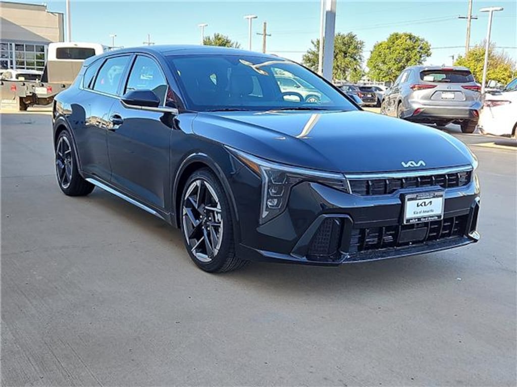 New 2026 KIA K4 GT-Line (IVT) Hatchback