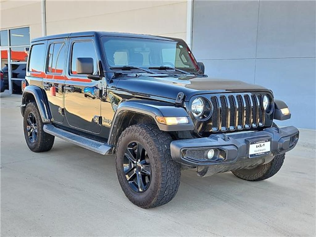 Used 2021 Jeep Wrangler Unlimited Sahara Altitude 4x4