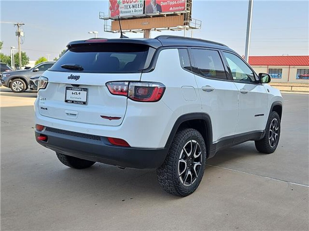 Used 2025 Jeep Compass Trailhawk 4x4