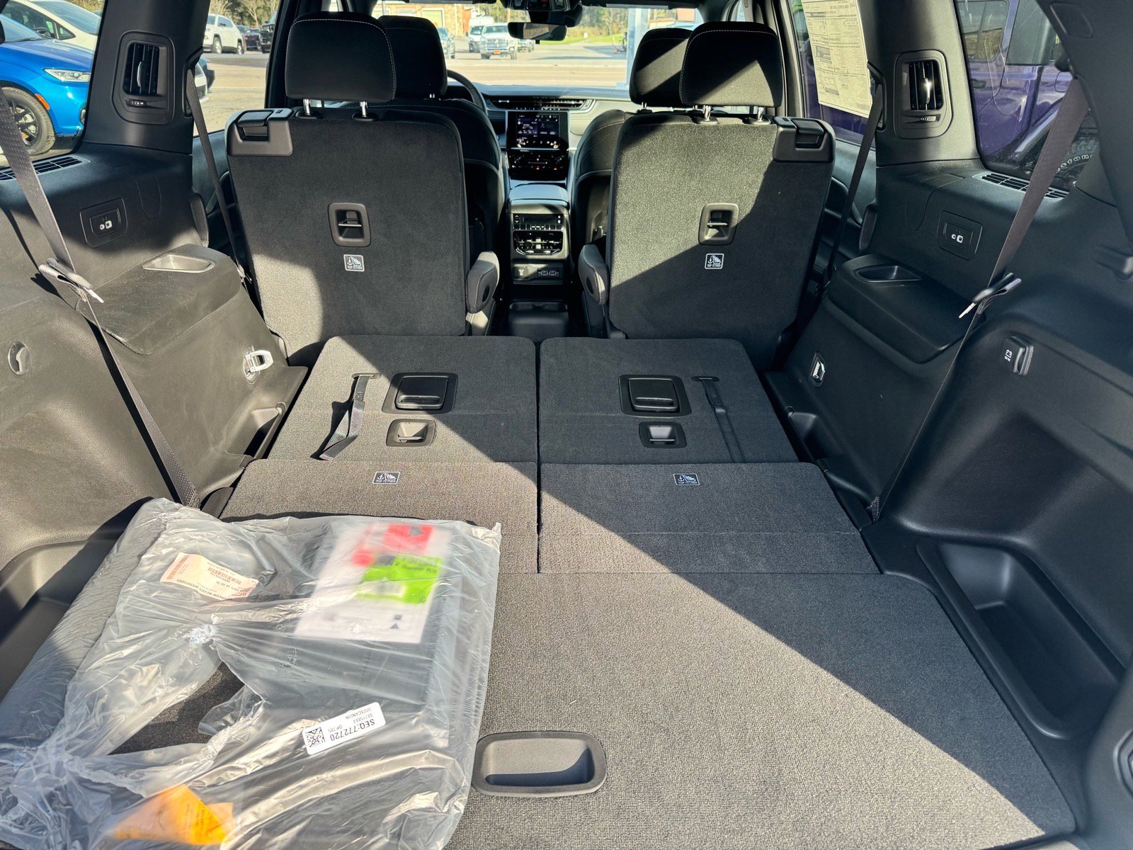 2025 Jeep Grand Cherokee L Laredo - Photo 11