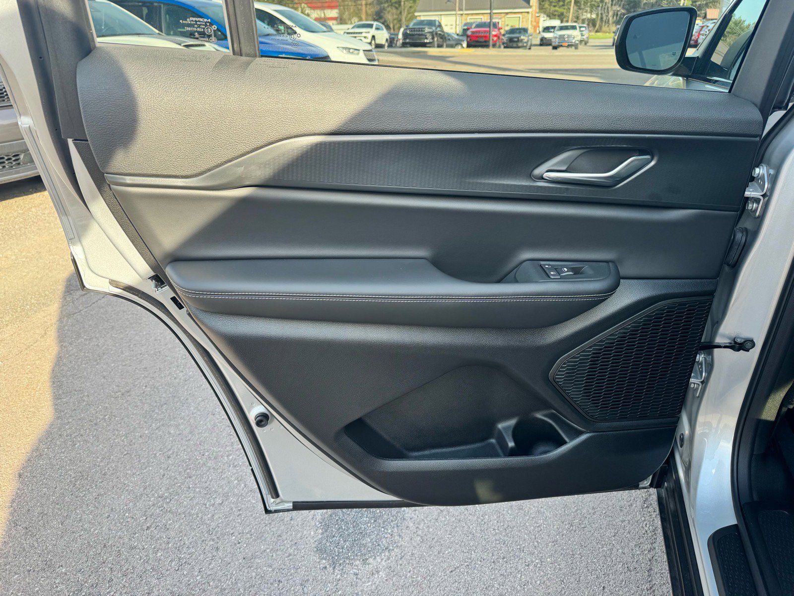 2025 Jeep Grand Cherokee L Laredo - Photo 12