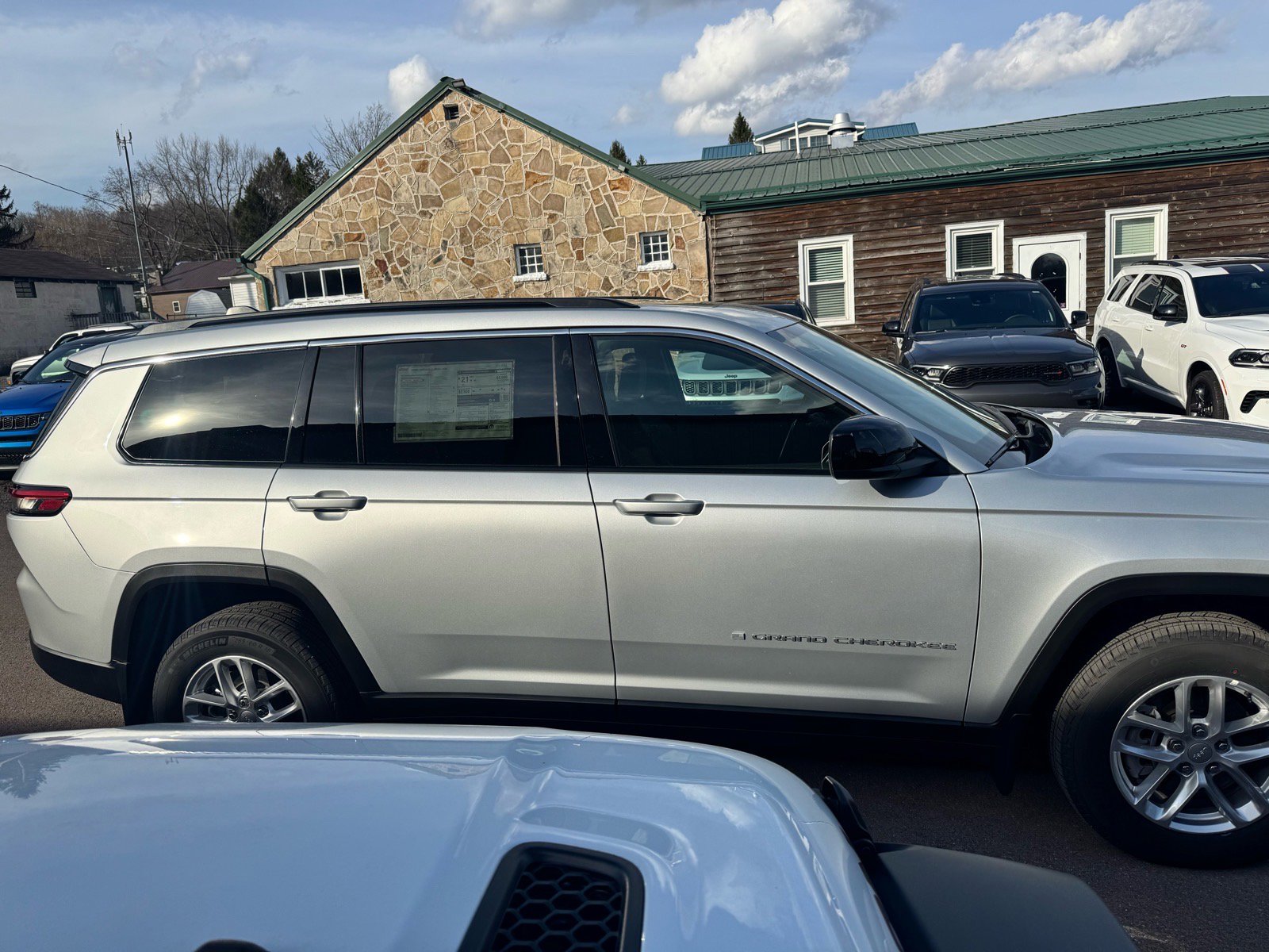 2025 Jeep Grand Cherokee L Laredo - Photo 4