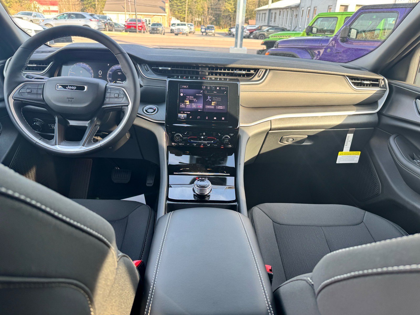 2025 Jeep Grand Cherokee L Laredo - Photo 15
