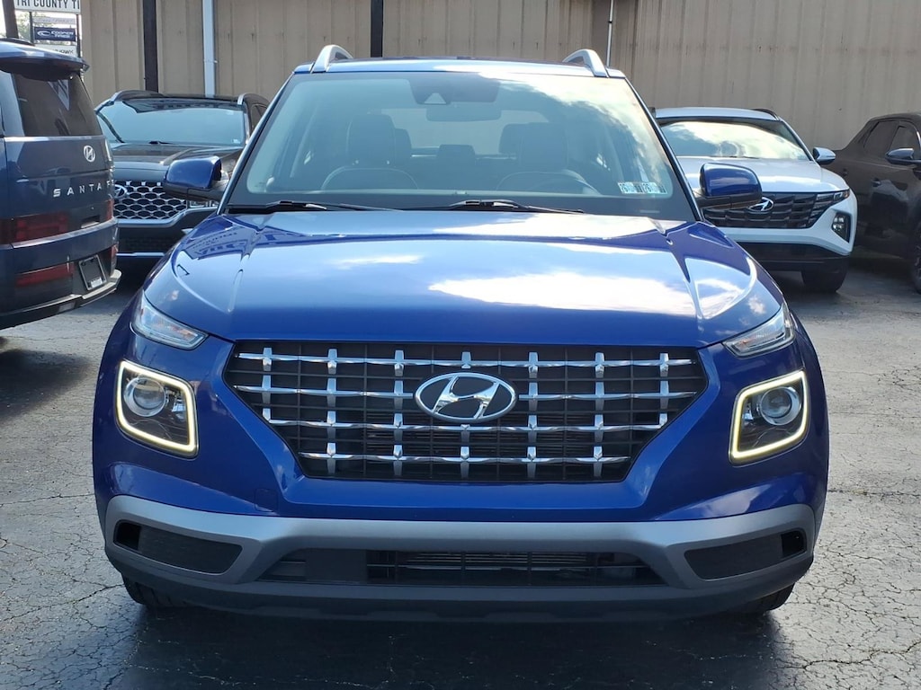 Certified 2022 Hyundai Venue Limited SUV