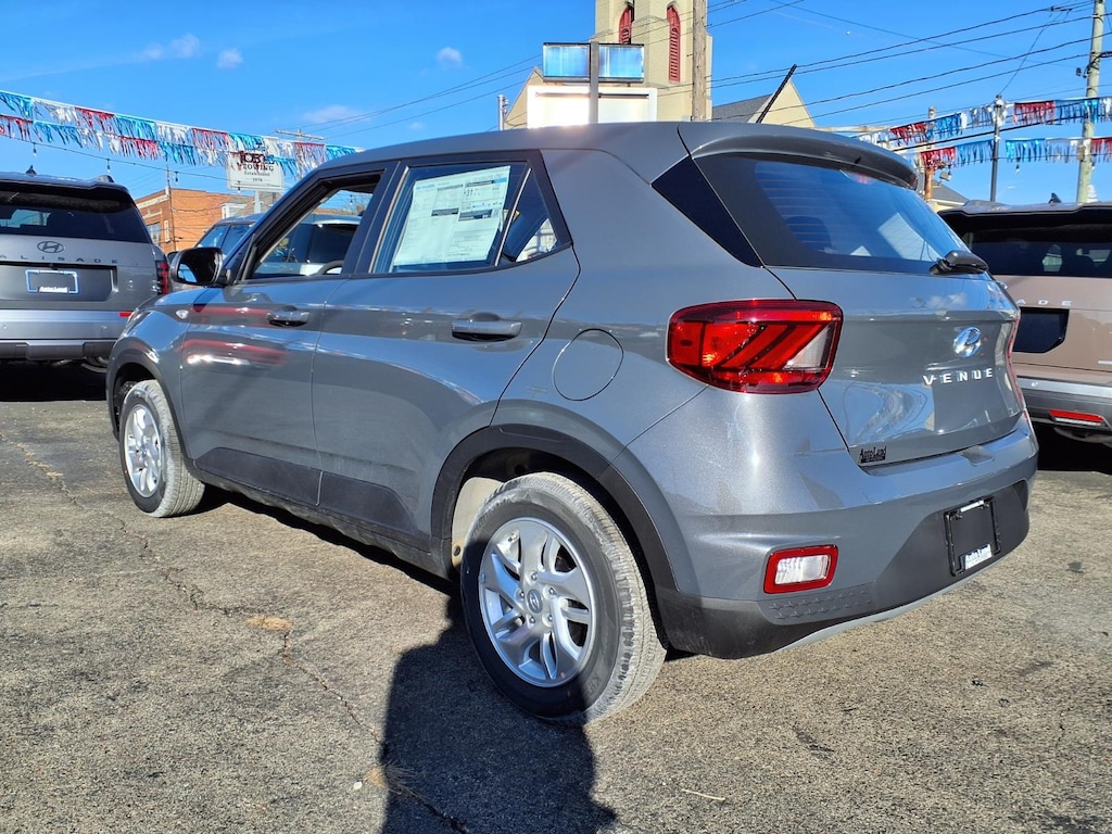 New 2026 Hyundai Venue SE SUV