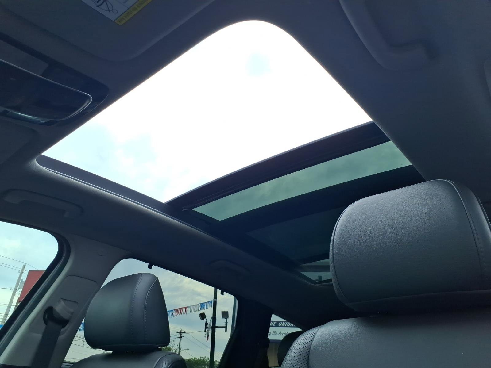 2022 Hyundai Santa Fe SEL - Photo 12