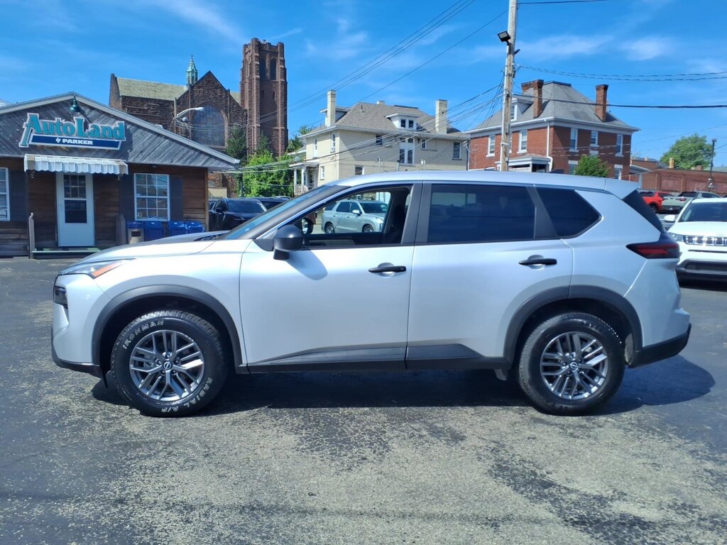 Used 2024 Nissan Rogue S SUV