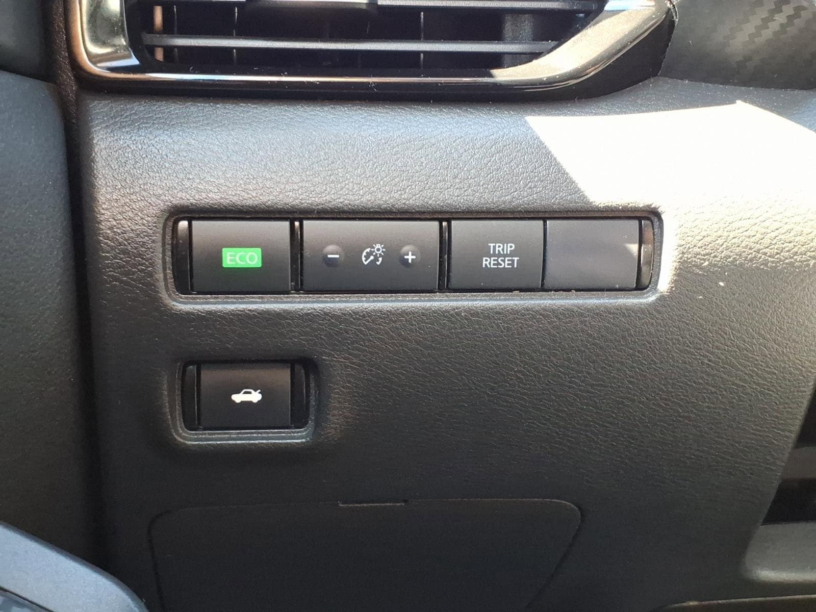 2024 Nissan Sentra SV - Photo 11