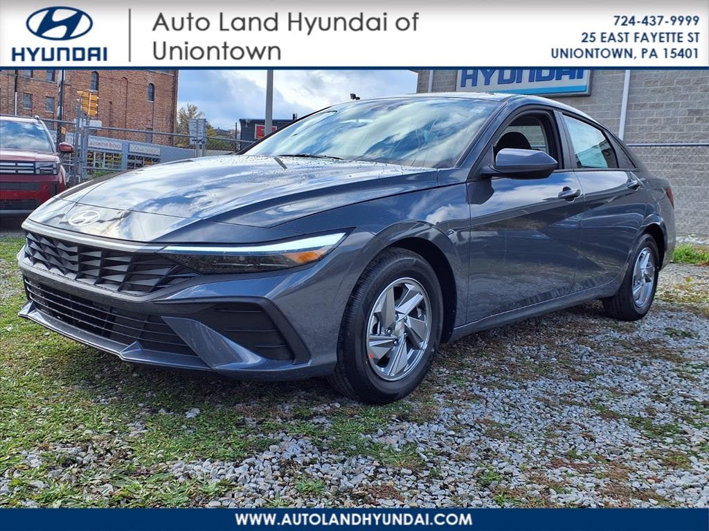 New 2026 Hyundai Elantra SE Sedan