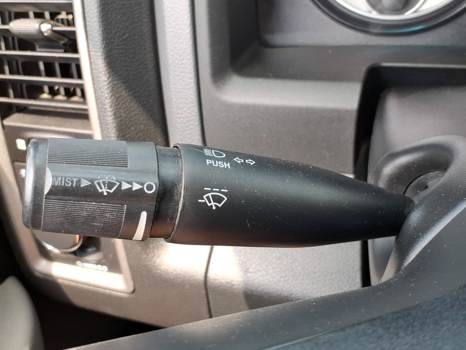 2015 RAM Ram 2500 Pickup Tradesman - Photo 17