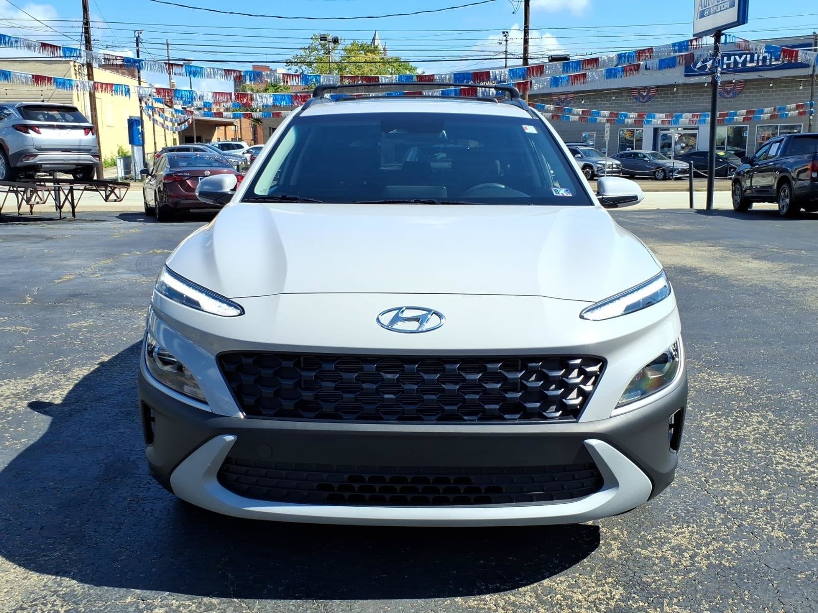 2023 Hyundai Kona SEL - Photo 2