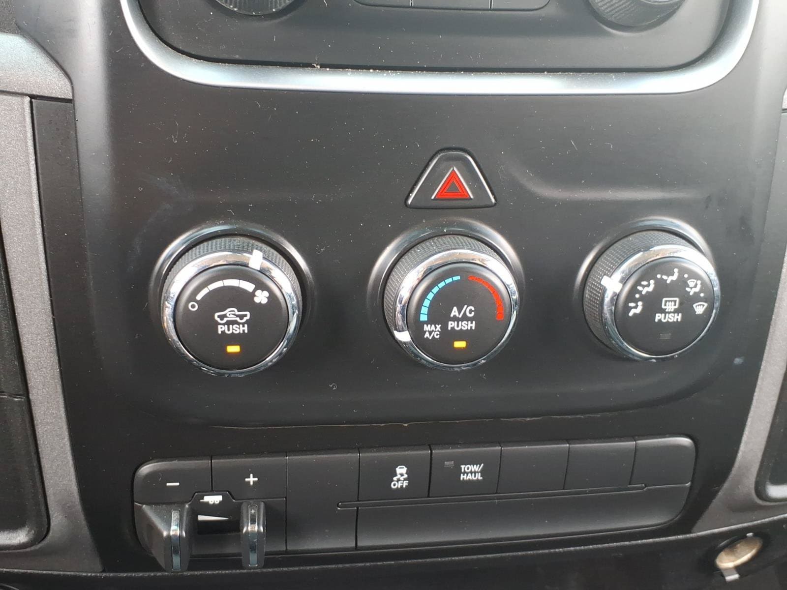 2015 RAM Ram 2500 Pickup Tradesman - Photo 13