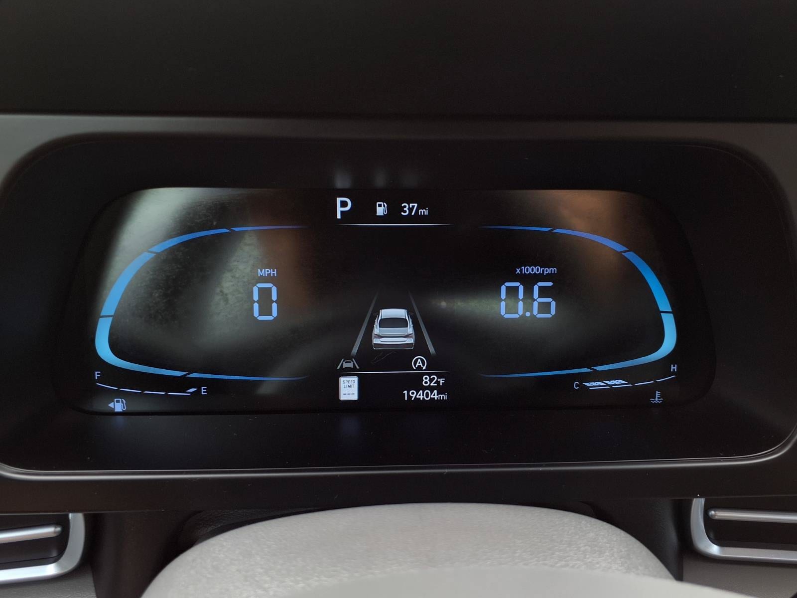 2024 Hyundai Elantra SE - Photo 20