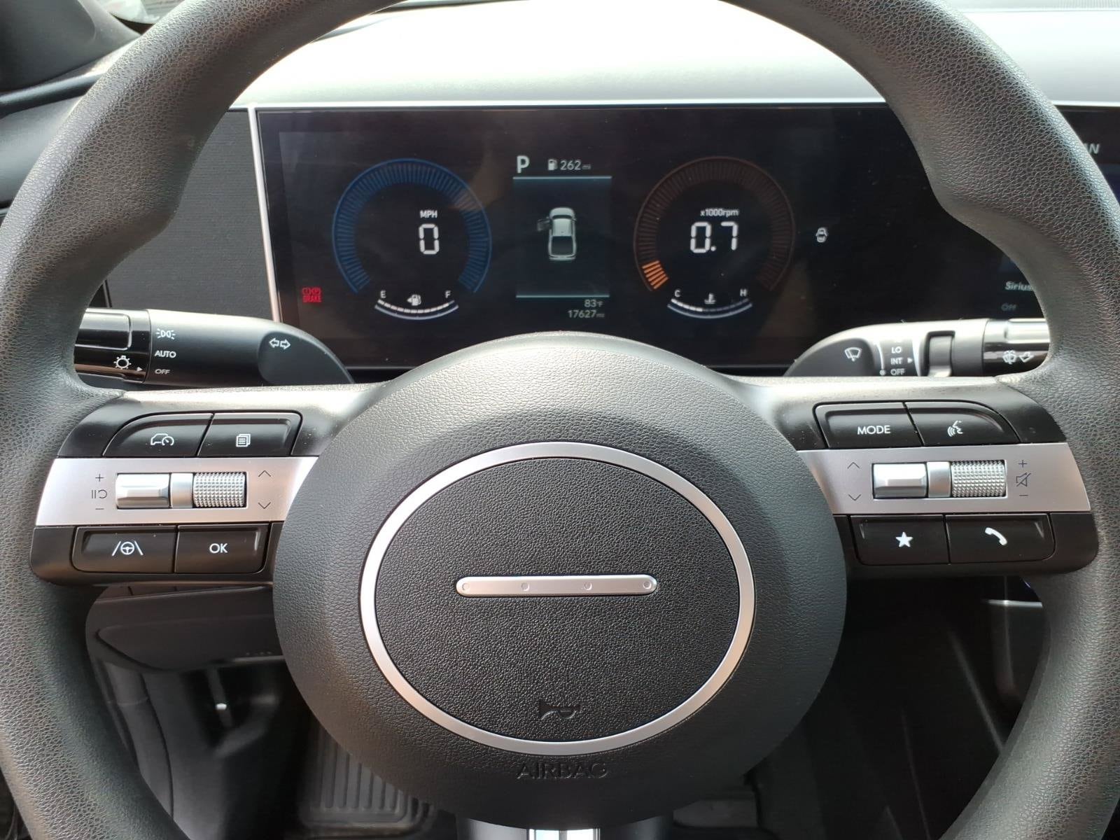 2025 Hyundai Santa Cruz SE - Photo 17