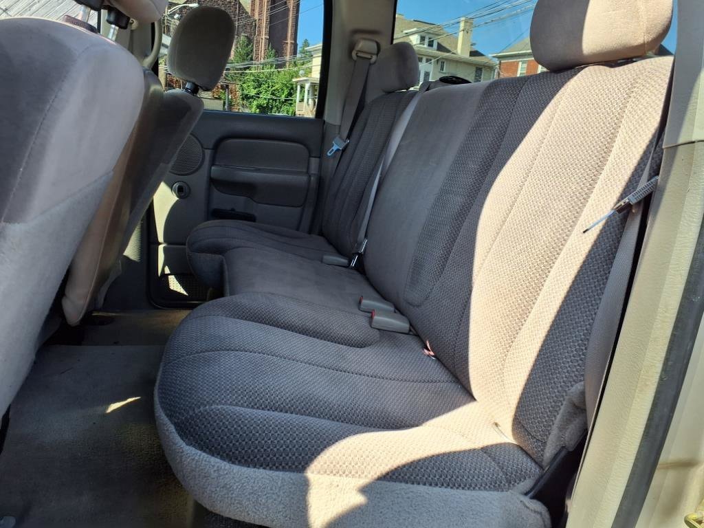 2004 Dodge Ram 2500 Pickup SLT - Photo 9