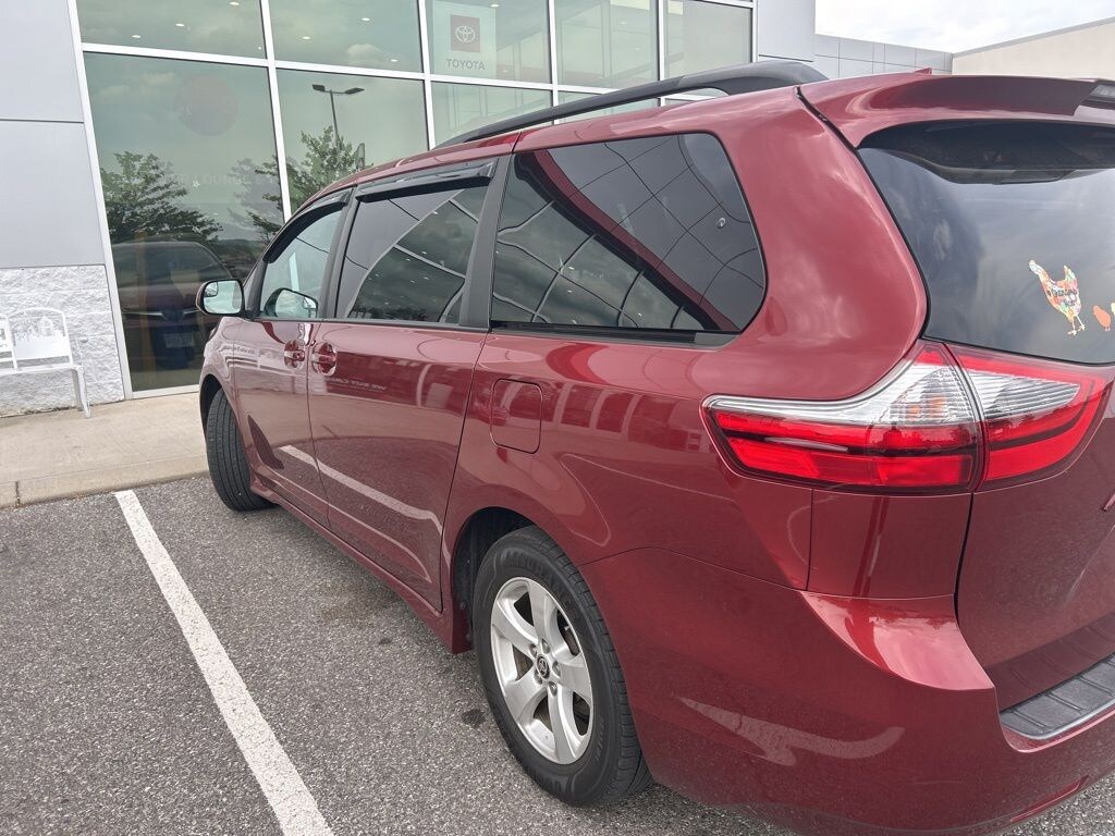 Certified 2020 Toyota Sienna LE Minivan/Van