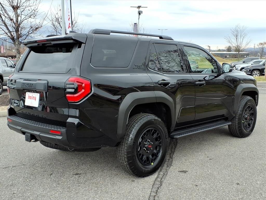 2025 Toyota 4Runner TRD Off-Road photo 4